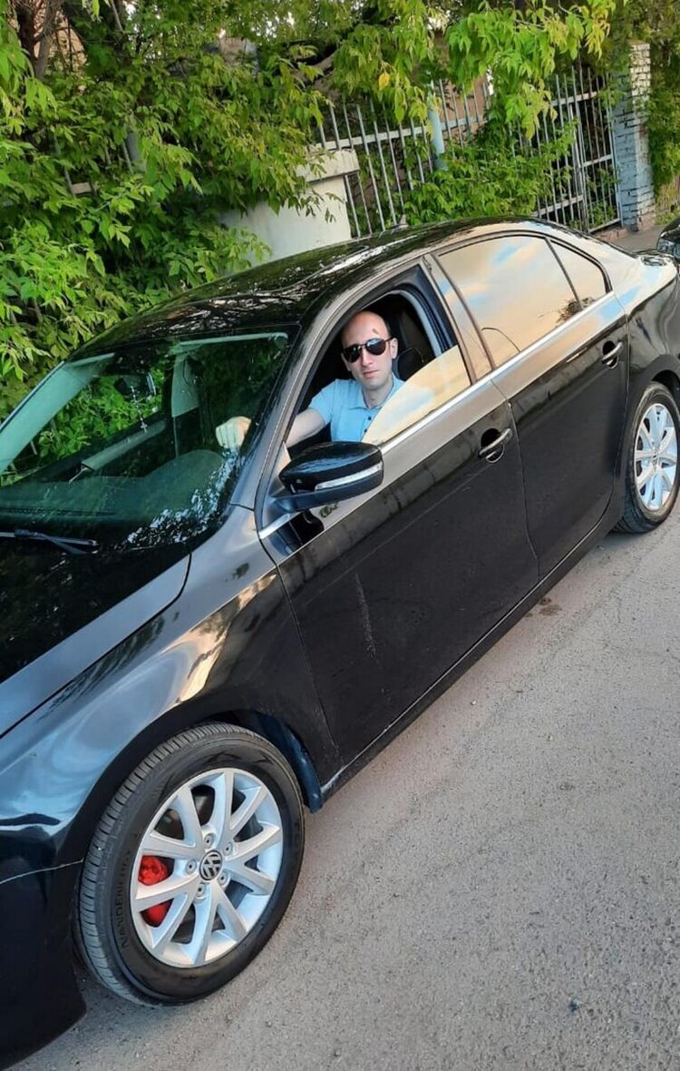  20433557  Nikolay, 40 ,    