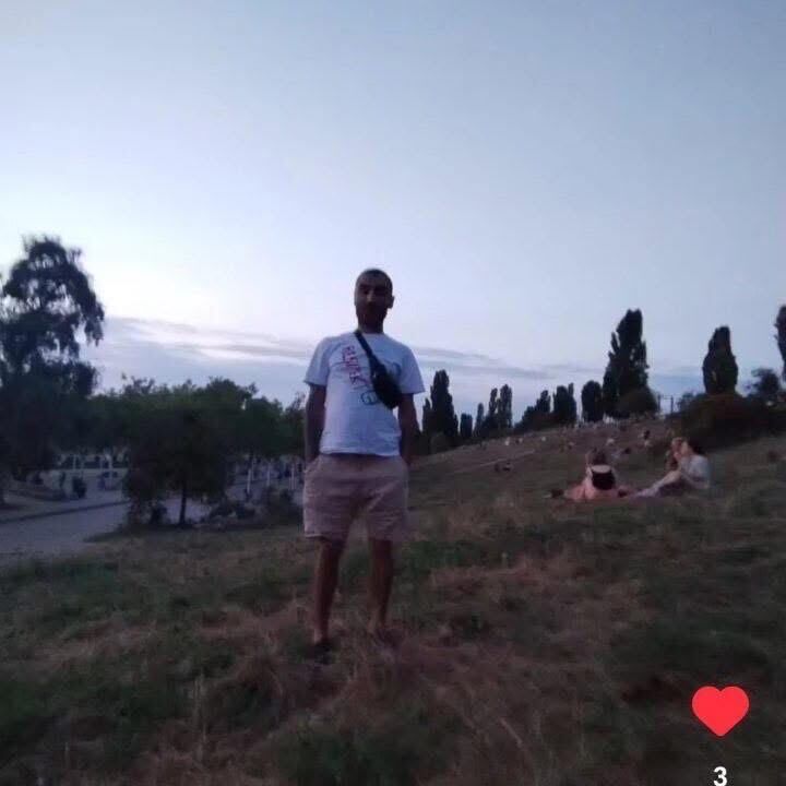  ,   Zhora, 44 ,   c 