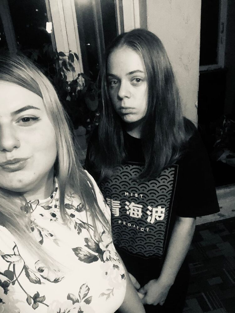  33818647  , 24 ,    -