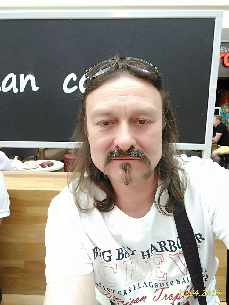  Praha,   Jurij, 56 ,   