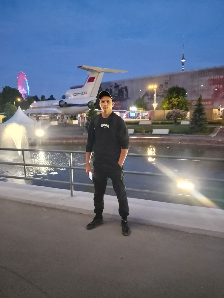  35795177  Kirill, 23 ,    