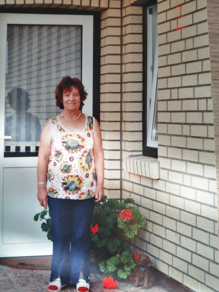  ,   , 76 ,   c 