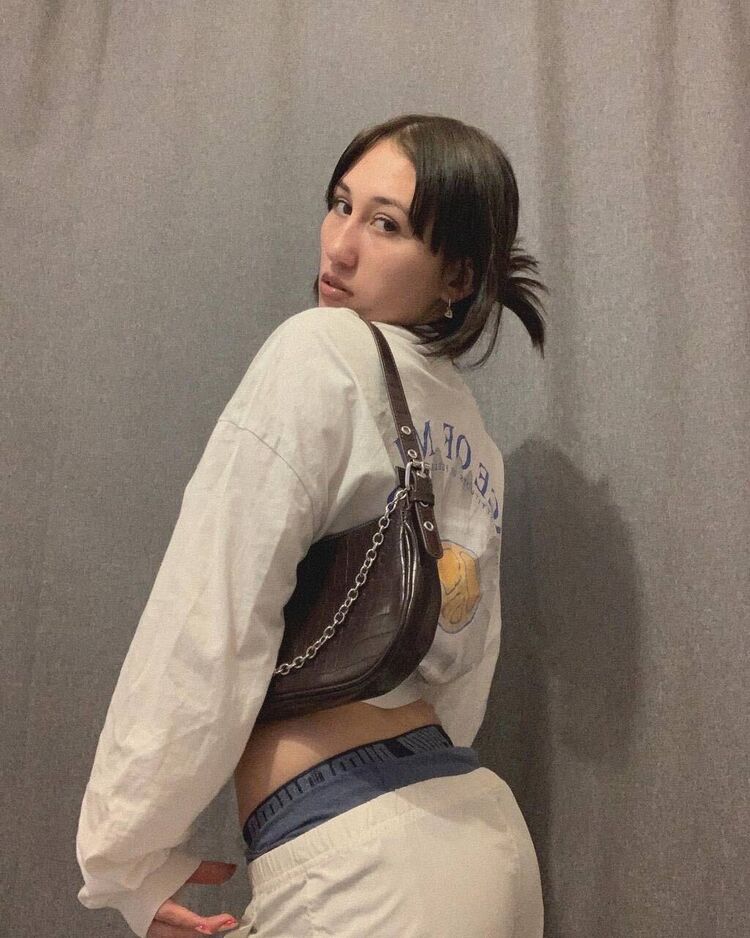  -,   , 21 ,   ,   