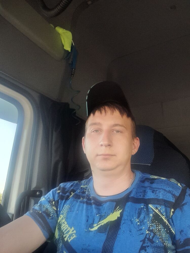  31328557  , 32 ,    