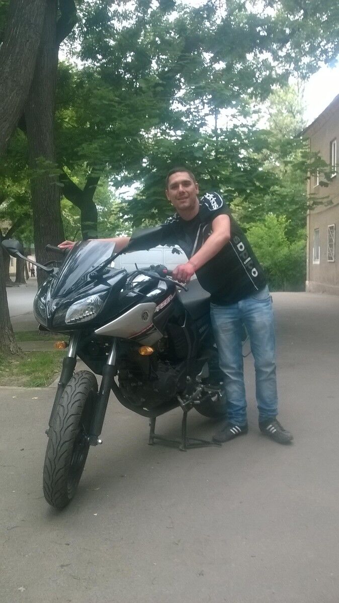  ,   Valik, 42 ,   