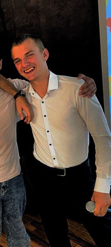  54502637  Vlabimir, 21 ,    