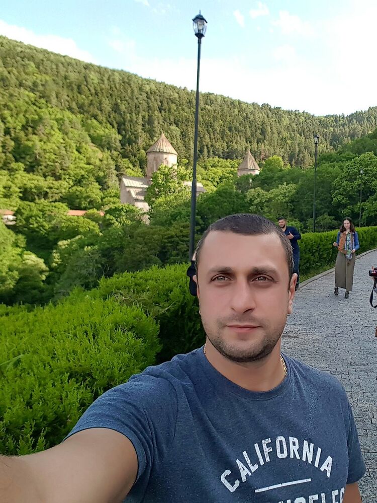  ,   Irakli, 34 ,   ,   , c 