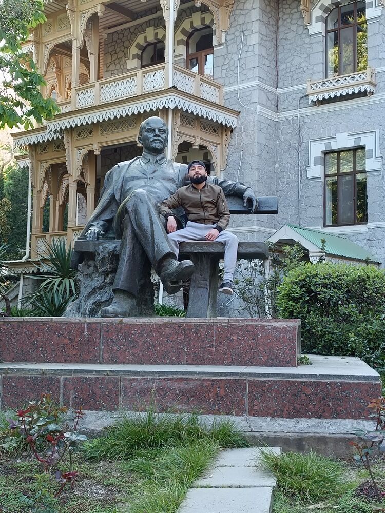  53898457  , 34 ,    --