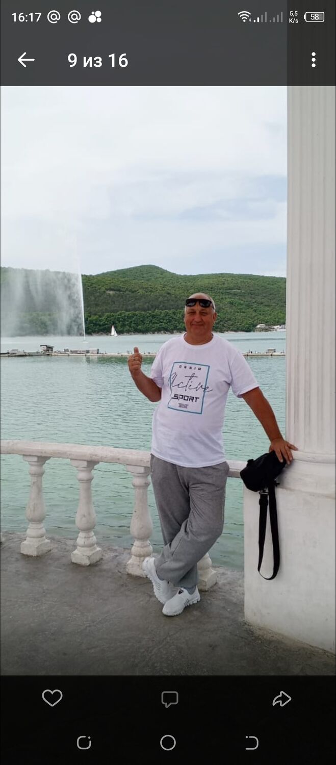  53238157  Sergei, 51 ,    