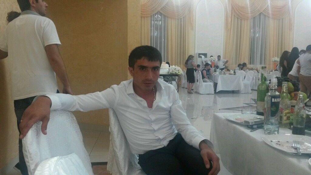  15455897  MMM, 37 ,    