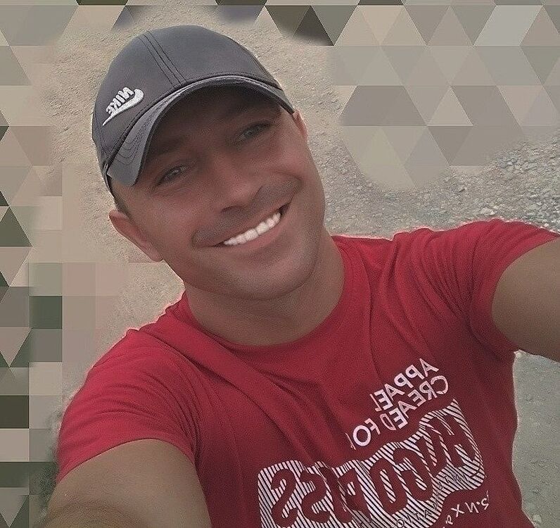  15889497  , 43 ,    
