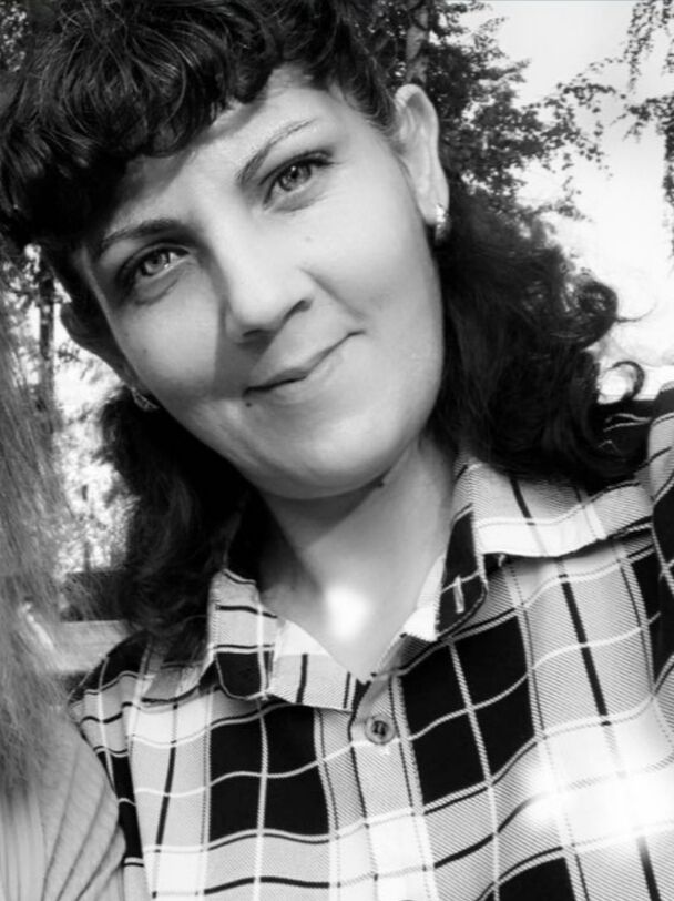  41612257  Larisa, 44 ,    