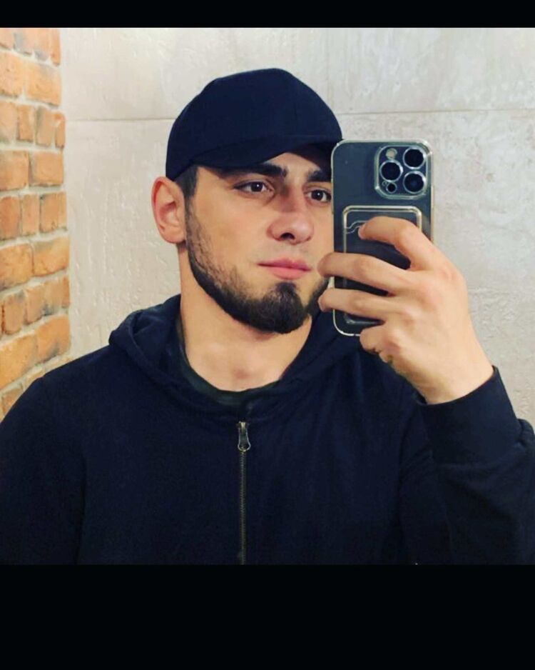  35759117  , 27 ,    