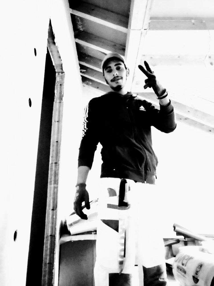  32033387  Dan, 22 ,    Mainz