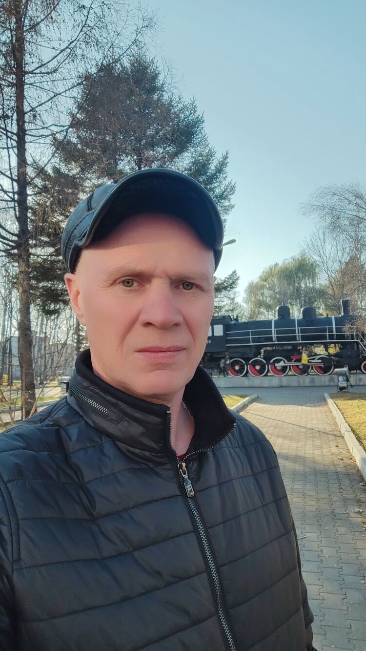 42238157  Oleg, 45 ,    