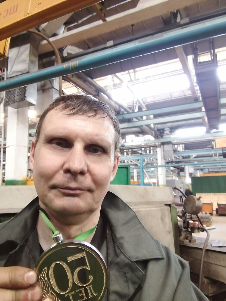  46034127  , 51 ,    