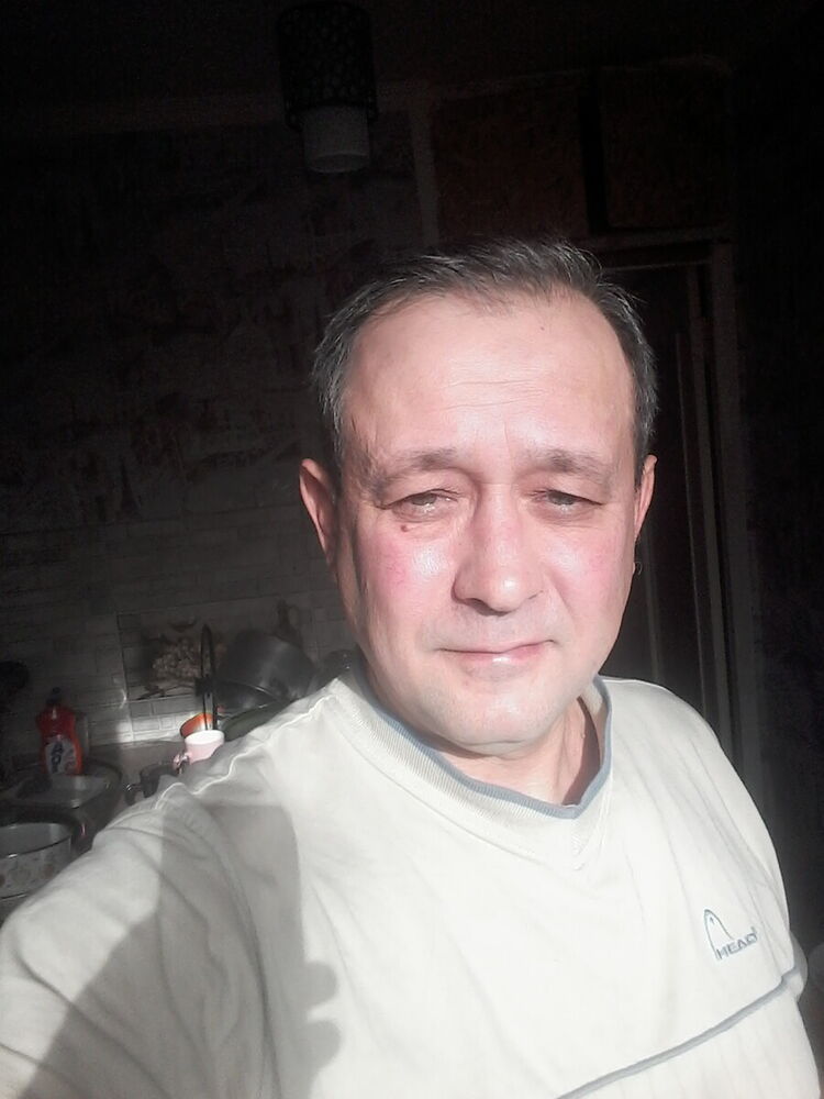  22376307  SERGEI, 53 ,    