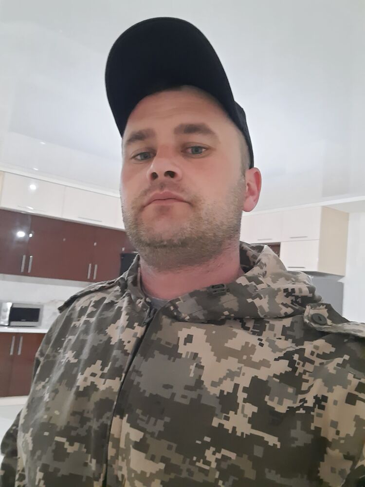  25958967  , 37 ,    