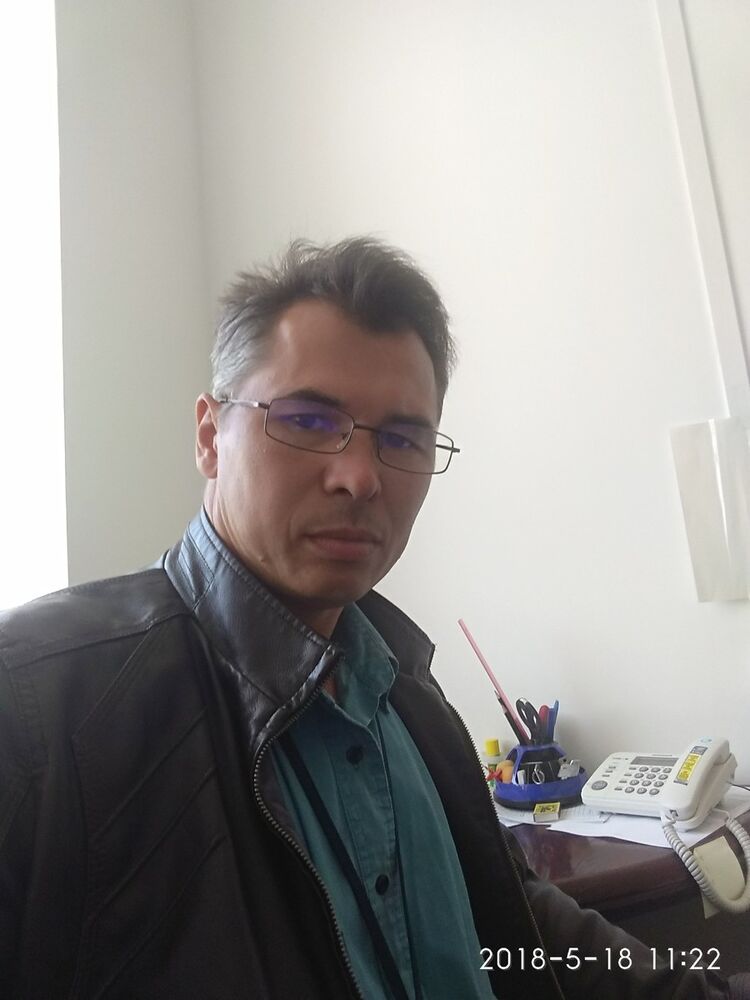  ,   Drakon, 49 ,  