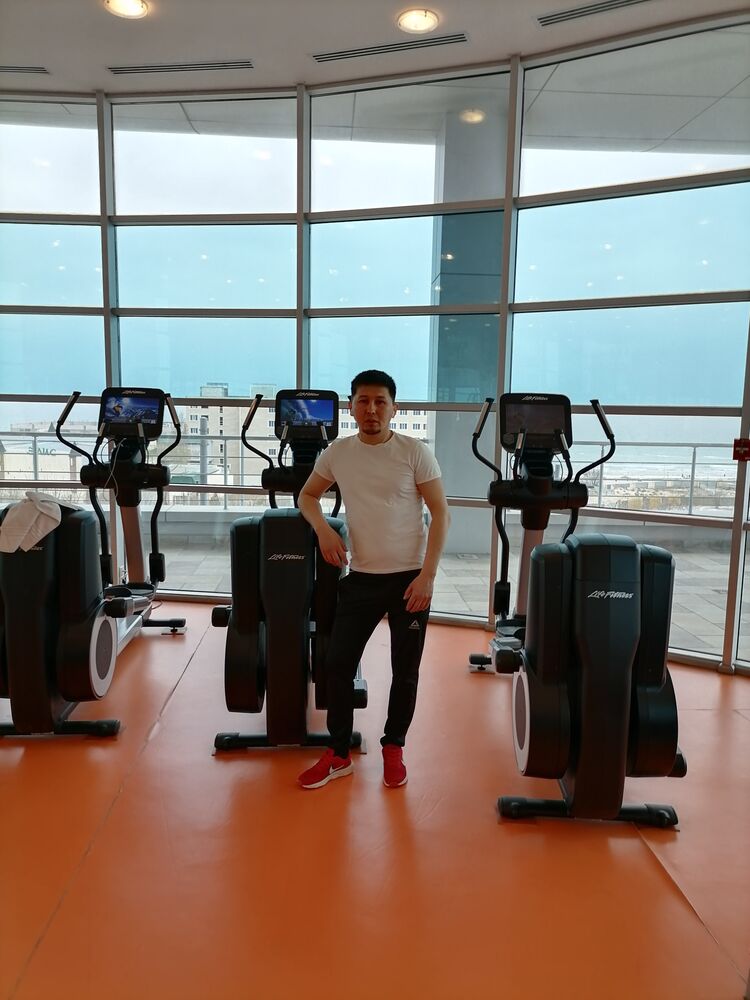  ,   Ulan, 37 ,   ,   