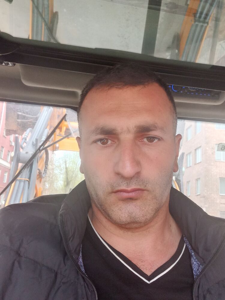  36868427  , 38 ,    