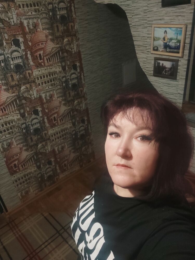  51346297  Elena, 45 ,    