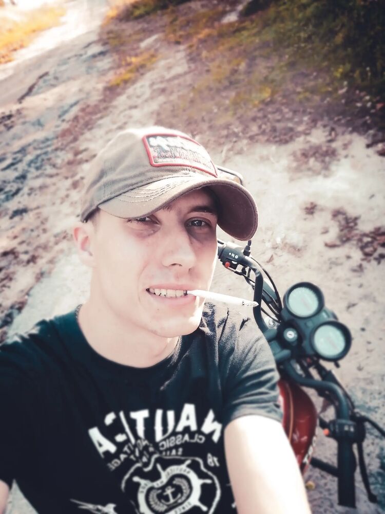  28445417  Artyom, 28 ,    