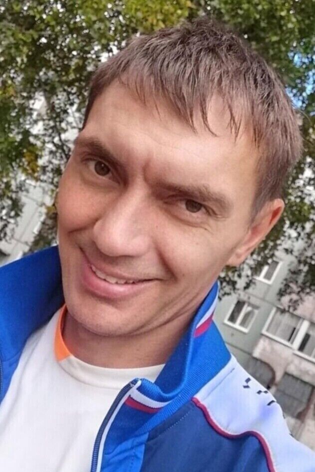 ,   Alexei, 43 ,   ,   , c 