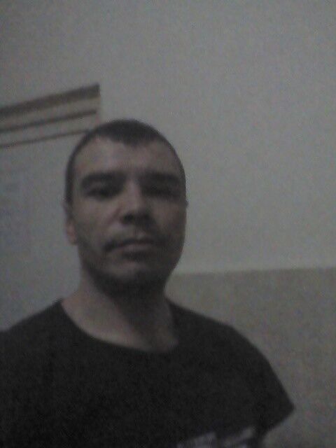  19159987  Alex, 38 ,    