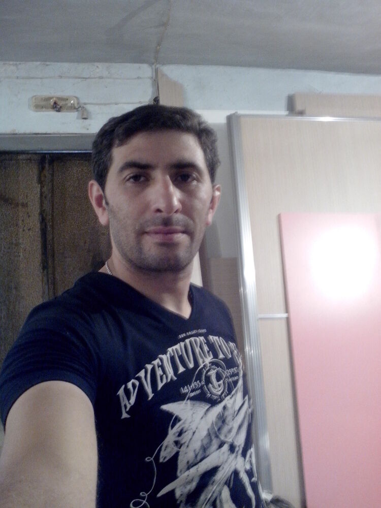  6141127  Zaur, 45 ,    