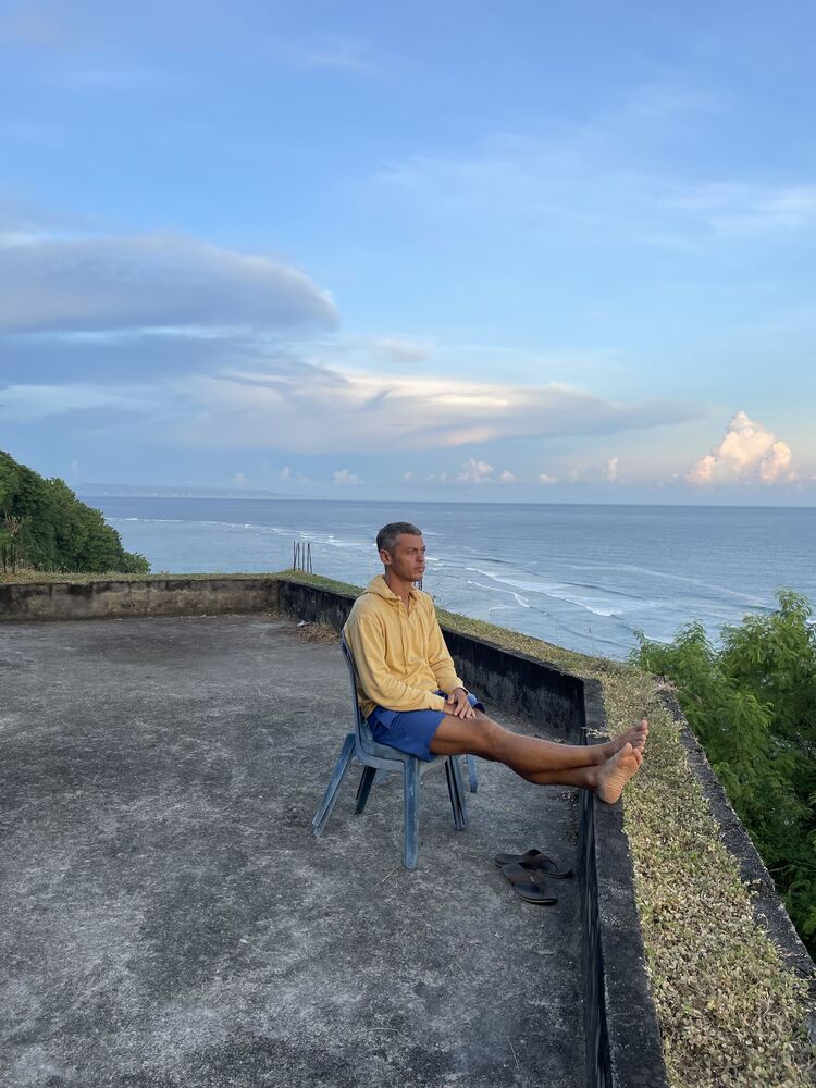  Denpasar,   Aleksandr, 48 ,   ,   , c 