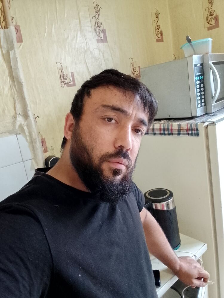  47063677  , 40 ,    