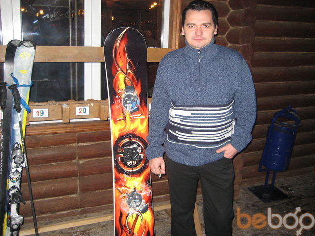 961937  Dmitrii, 47 ,    
