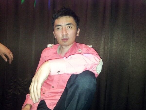  29576627  Aibek, 44 ,    