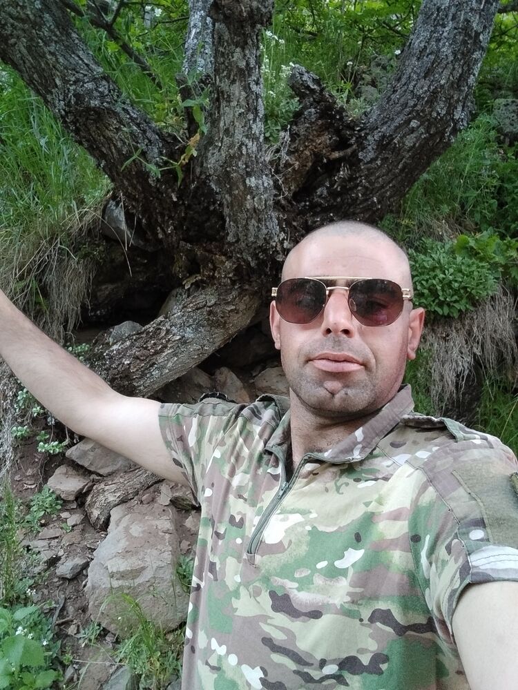  ,   VAHAN, 32 ,   ,   