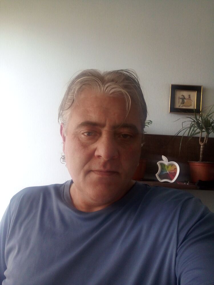  34838917  Khvicha, 45 ,    