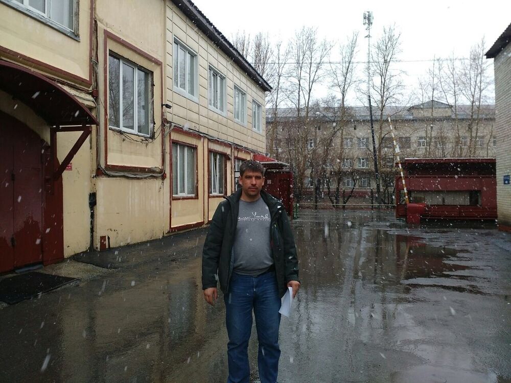  12231257  Evgen, 42 ,    
