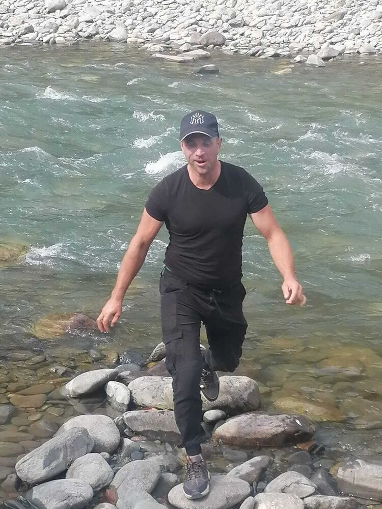  38200097  Konkupent, 39 ,    