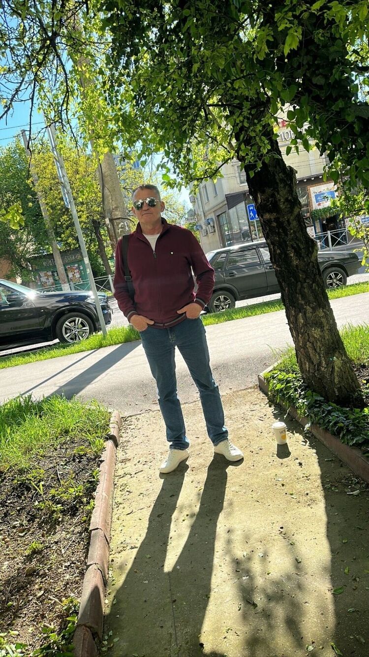  41933097  , 63 ,    