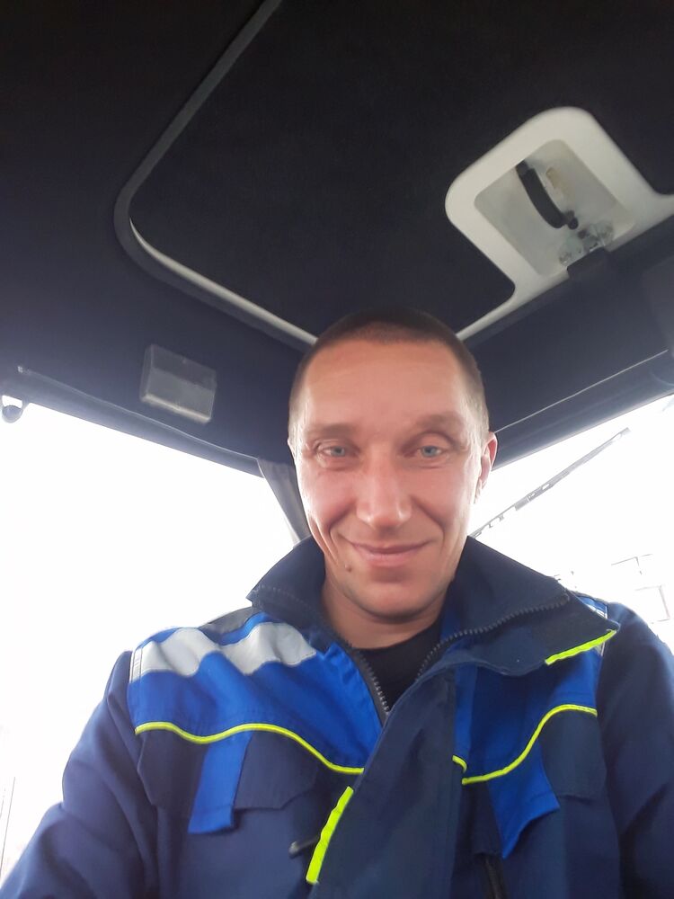  47252977  , 37 ,    