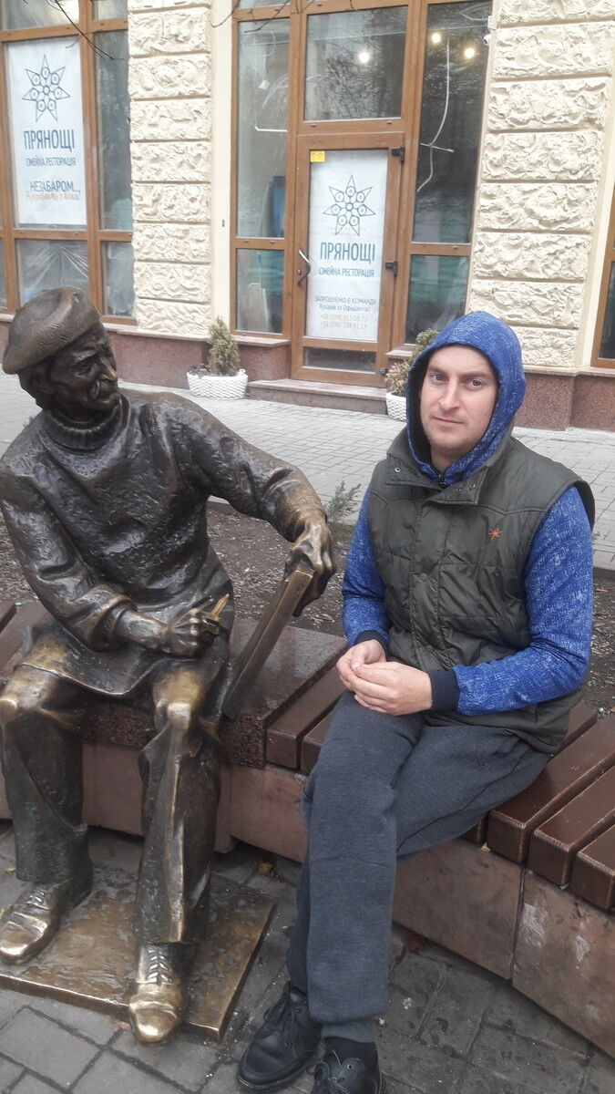  18351667  Vitalik, 34 ,    -