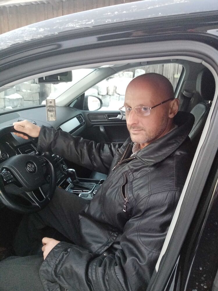 ,   Vlad, 50 ,   ,   