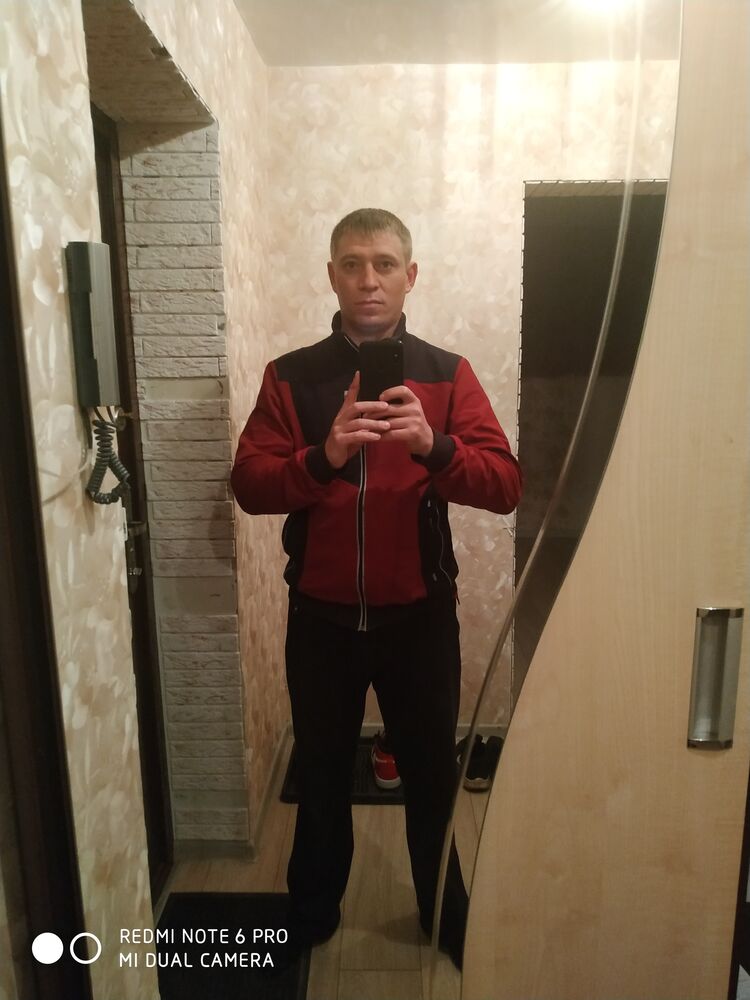  23106697  Sergej, 40 ,    