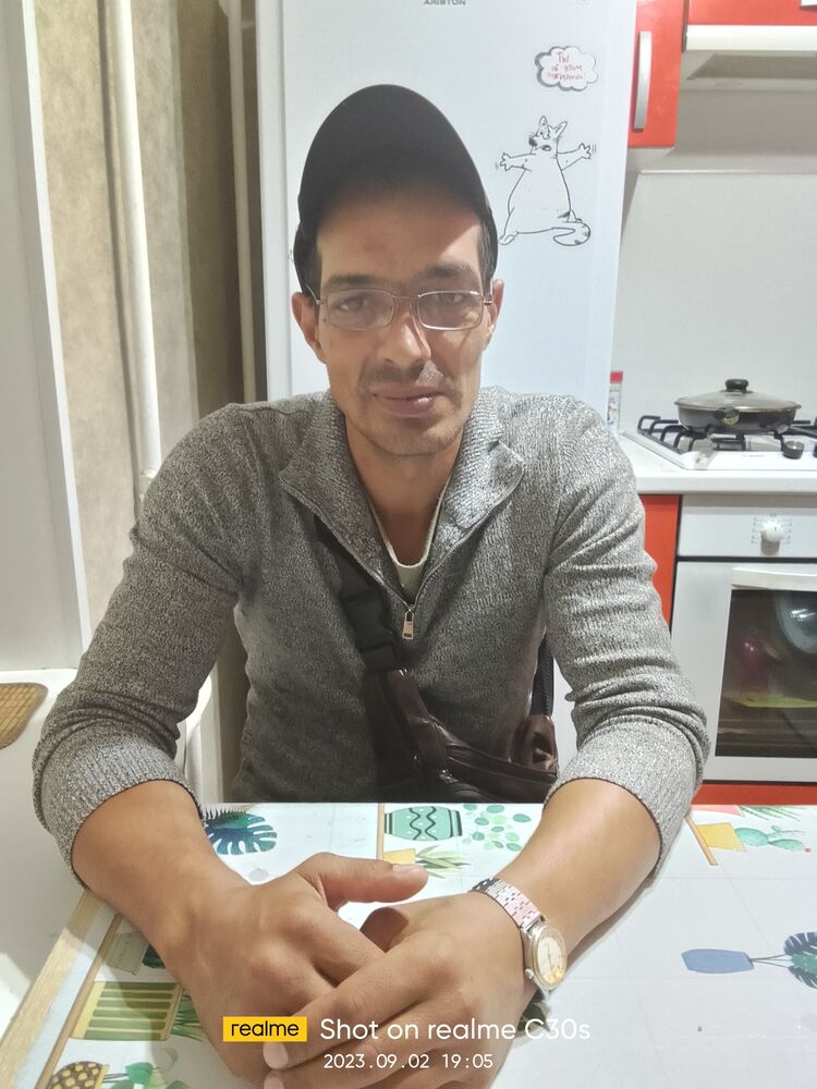  42478627  , 46 ,    