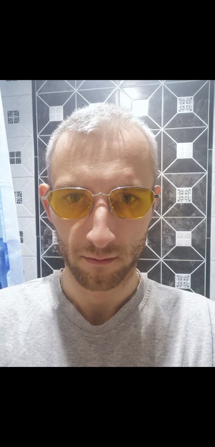  ,   Igor, 32 ,   ,   , c , 
