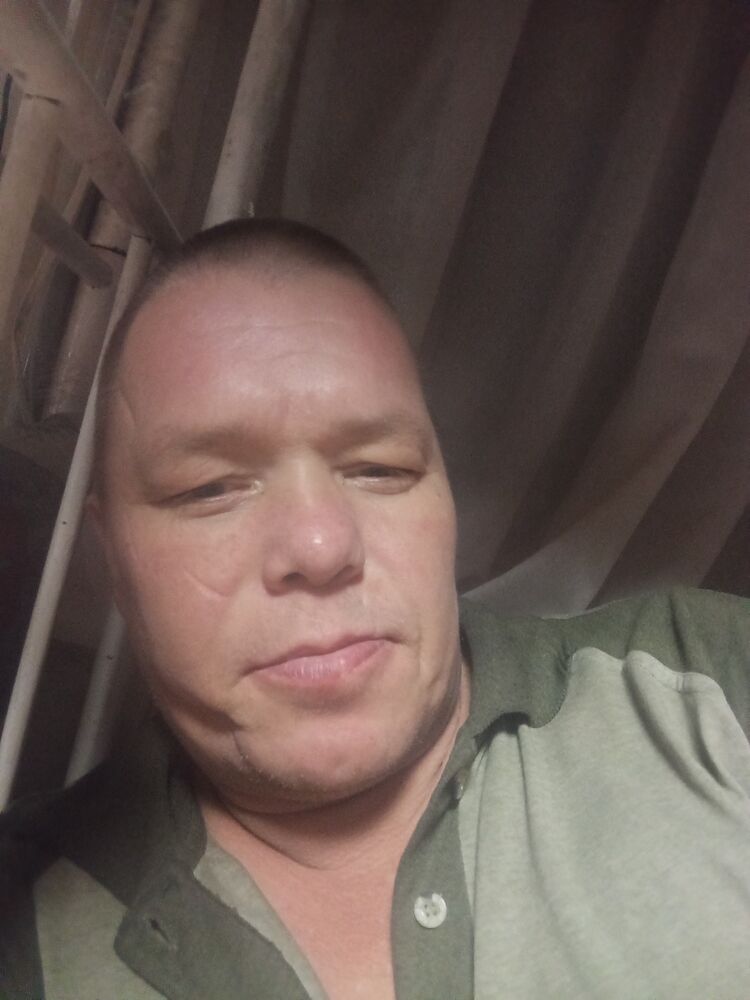  ,   Alexander, 41 ,   c 