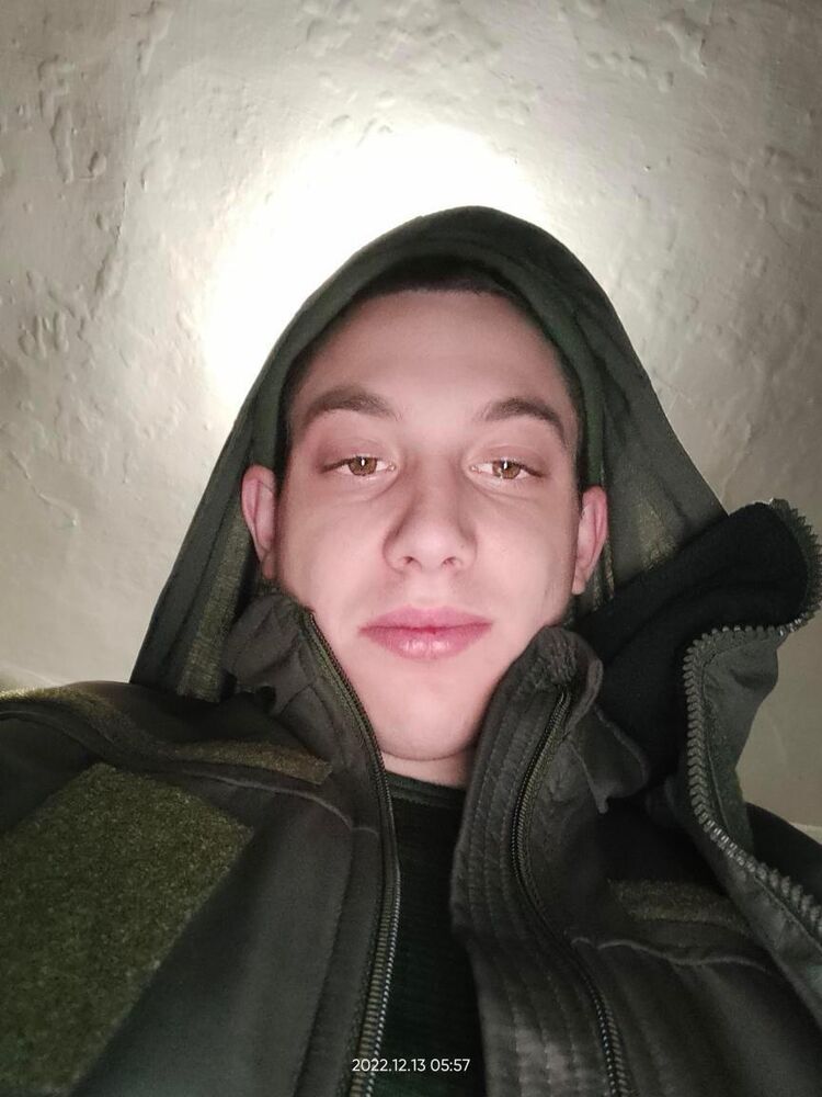  43440517  , 23 ,     