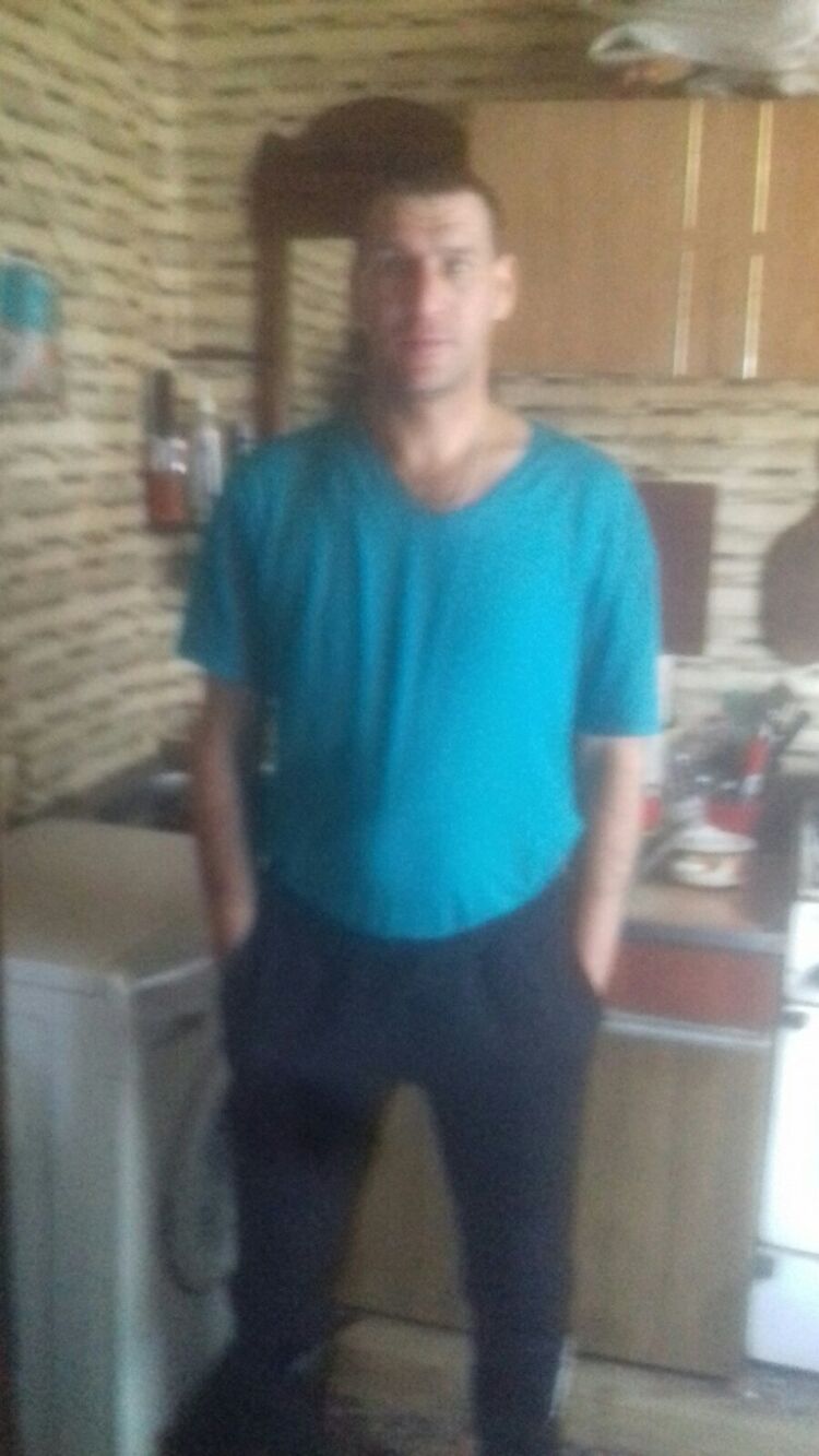  46845487  , 39 ,    
