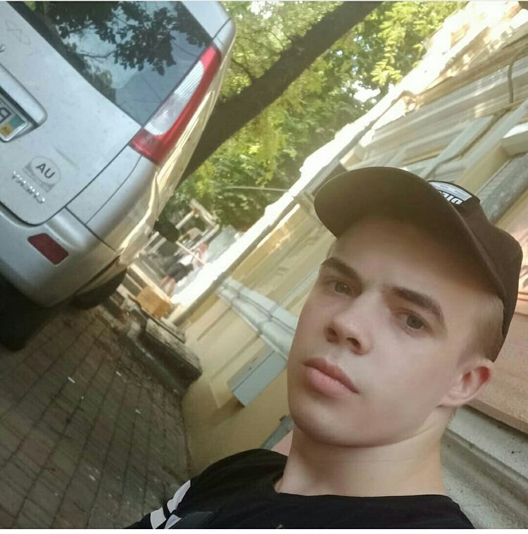  24415407  , 21 ,    