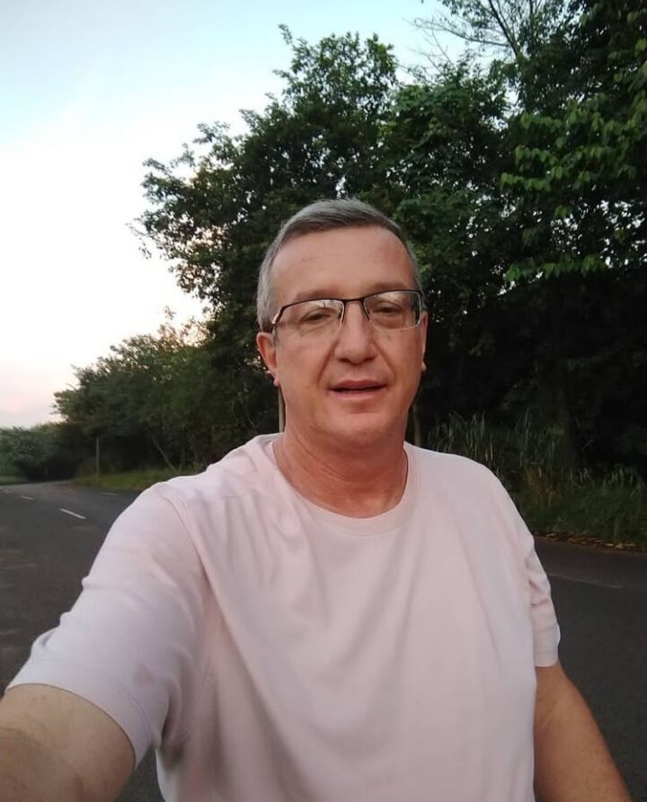  ,   Mark hail, 58 ,   c 